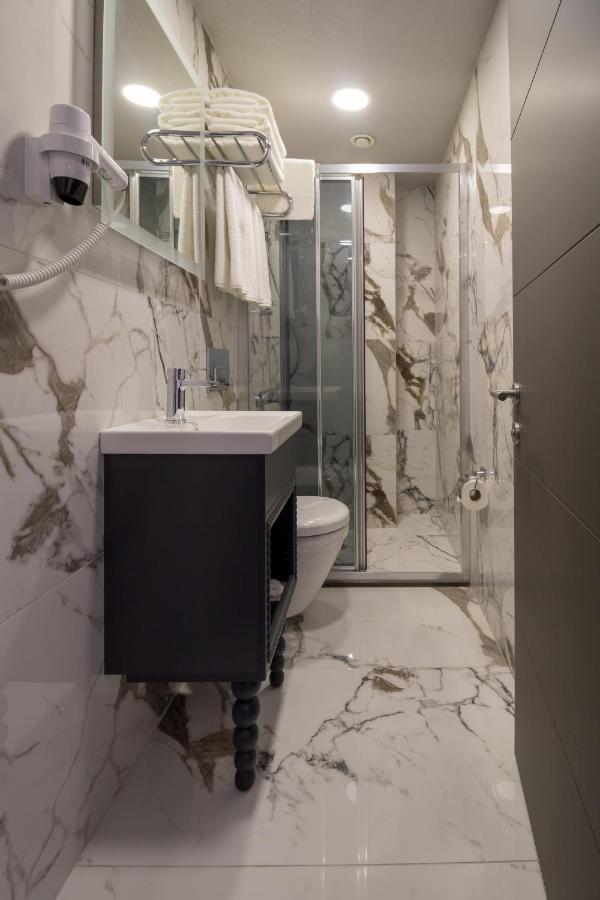 Mardia Hotel Istanbul Bagian luar foto